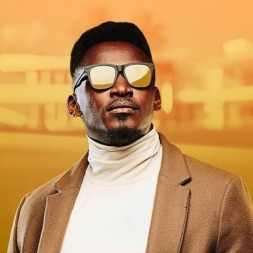 Okello Max